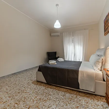 Vacanze Romane - Metro Teano & Wi-fi Appartement *