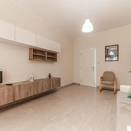Vacanze Romane - Metro Teano & Wi-fi Appartement
